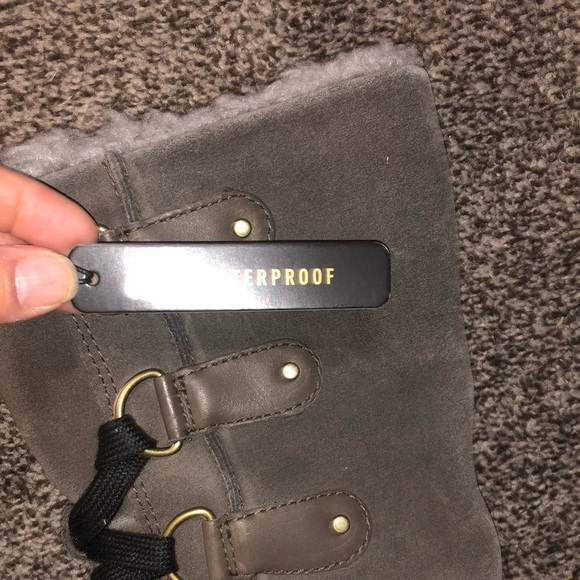 NWOB Sorel Emelie Lace Up Waterproof Boots - Picture 3 of 9